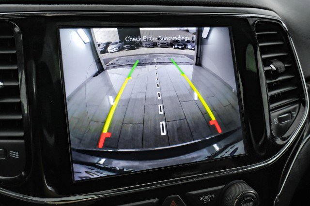 Used 2020 Jeep Grand Cherokee Limited image 20