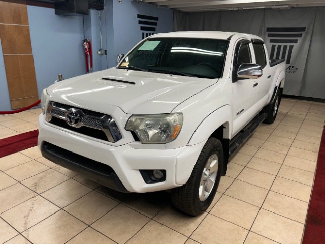 Used 2014 Toyota Tacoma PreRunner w/ TRD Sport Package RWD image 1