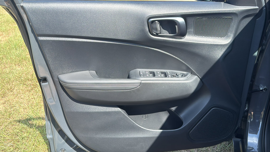 New 2026 Hyundai Venue SEL FWD image 15