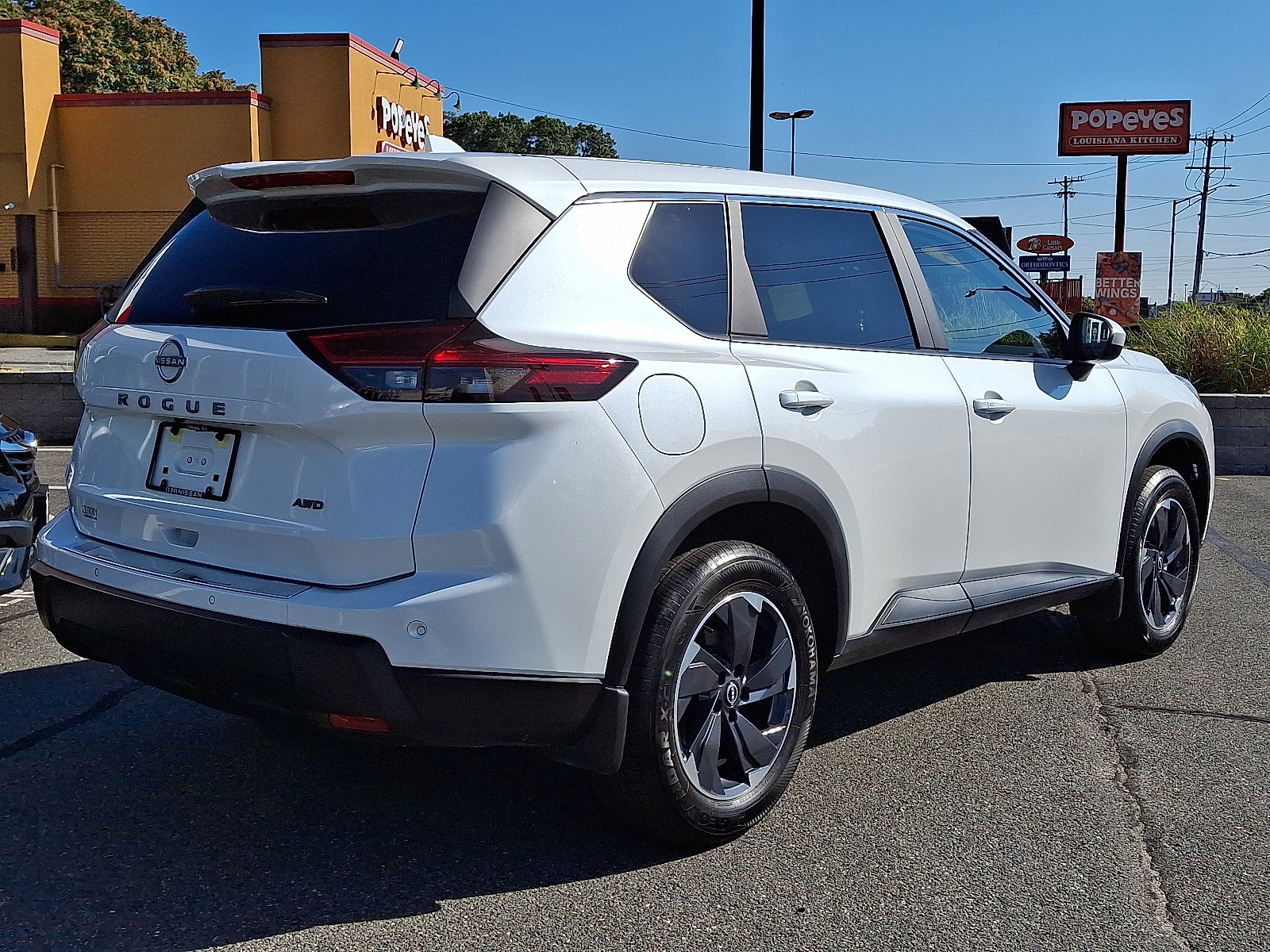Certified 2025 Nissan Rogue SV image 6