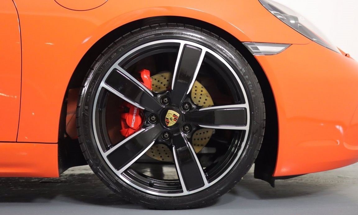 Used 2019 Porsche 718 Cayman S RWD image 7