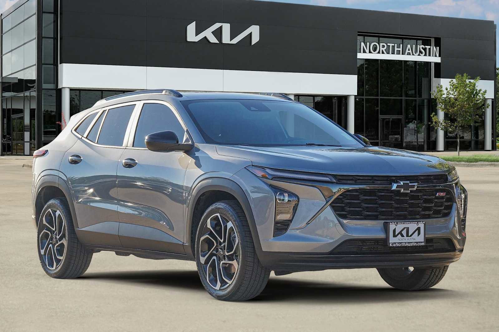 Used 2024 Chevrolet Trax RS w/ Sunroof Package image 8