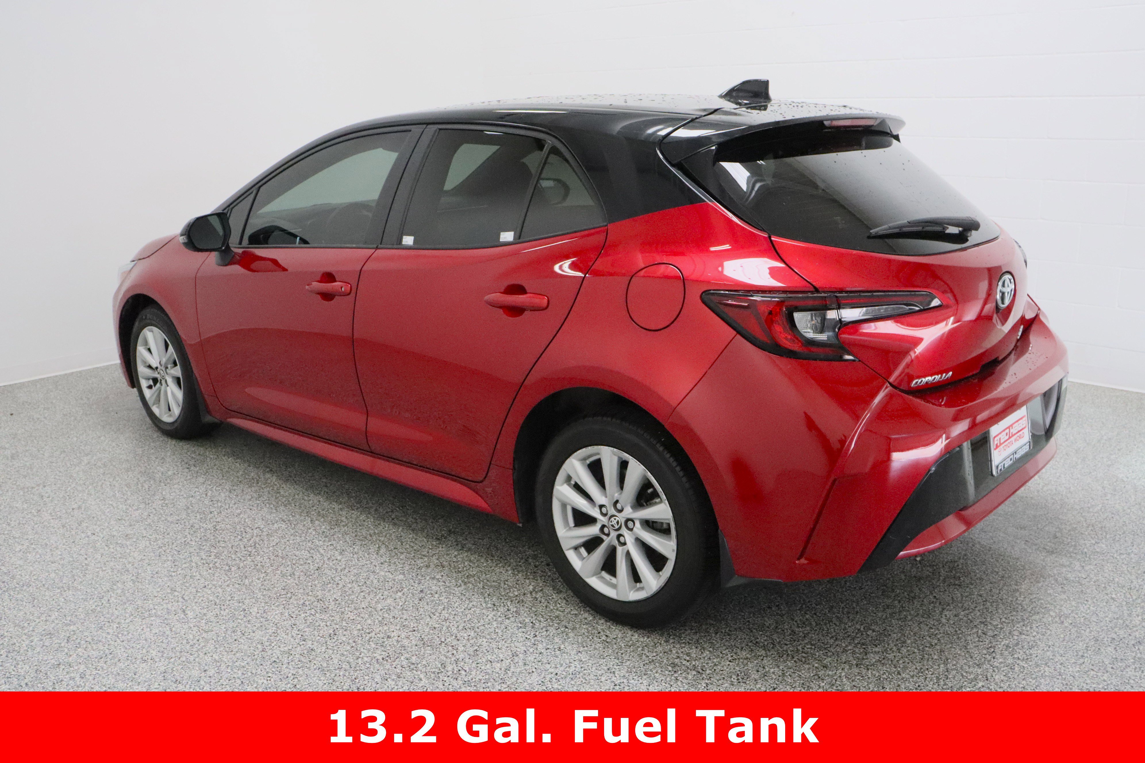 Used 2025 Toyota Corolla SE image 9