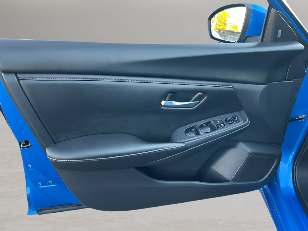 Used 2024 Nissan Sentra SV FWD image 13
