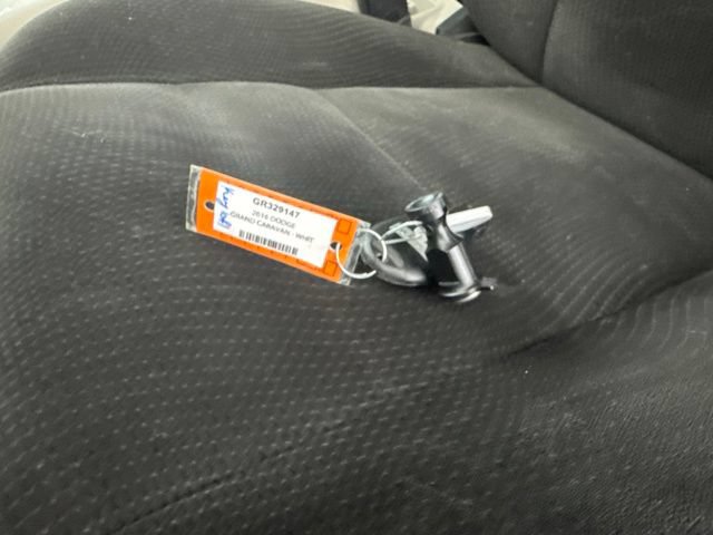 Used 2016 Dodge Grand Caravan SXT FWD image 32