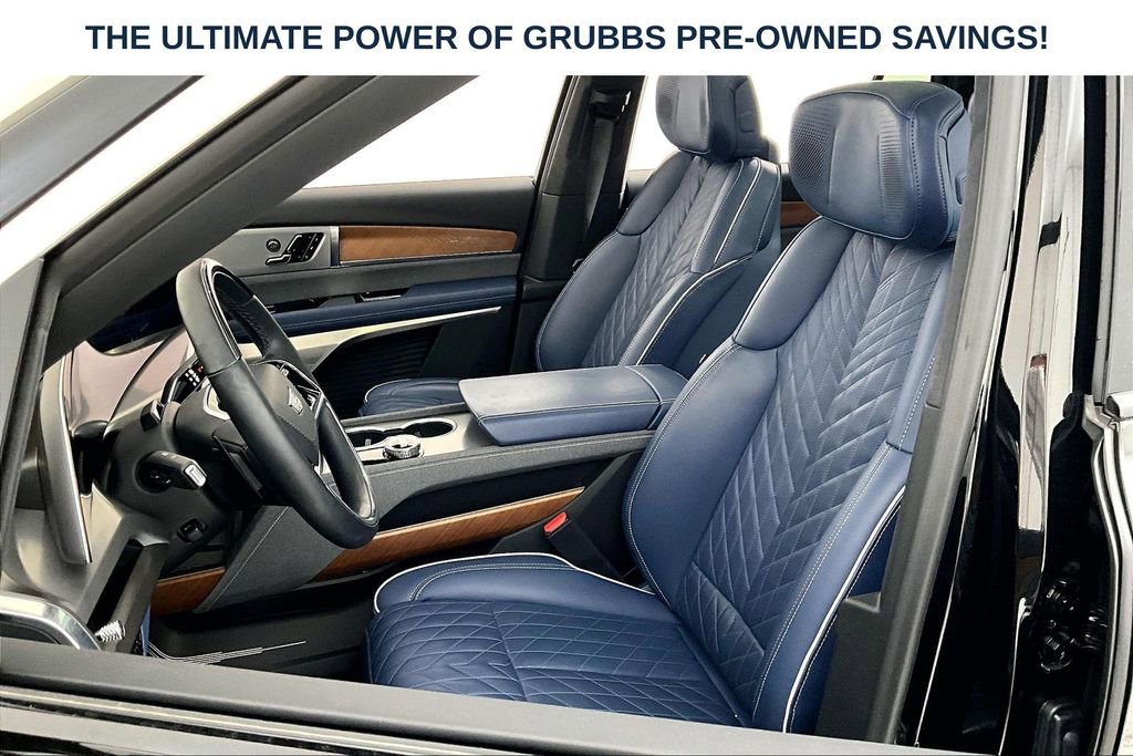 Used 2026 Cadillac Vistiq Premium Luxury w/ LPO, Floor Liner Package AWD/4WD image 34