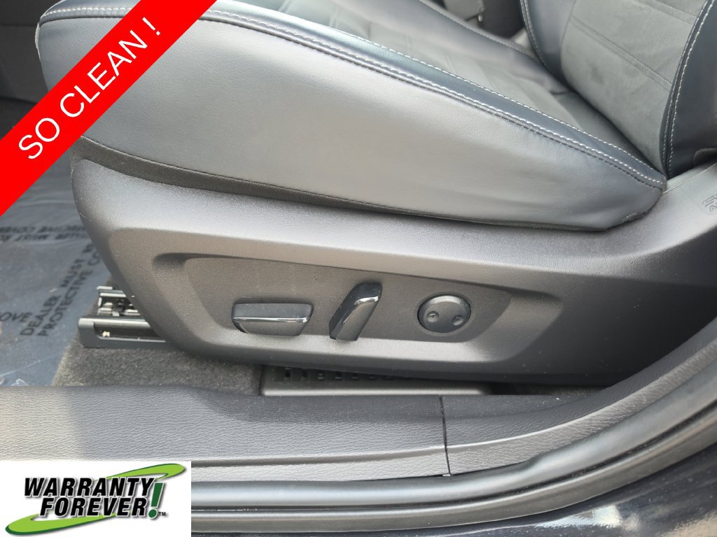 Used 2023 Mitsubishi Outlander SE FWD image 17