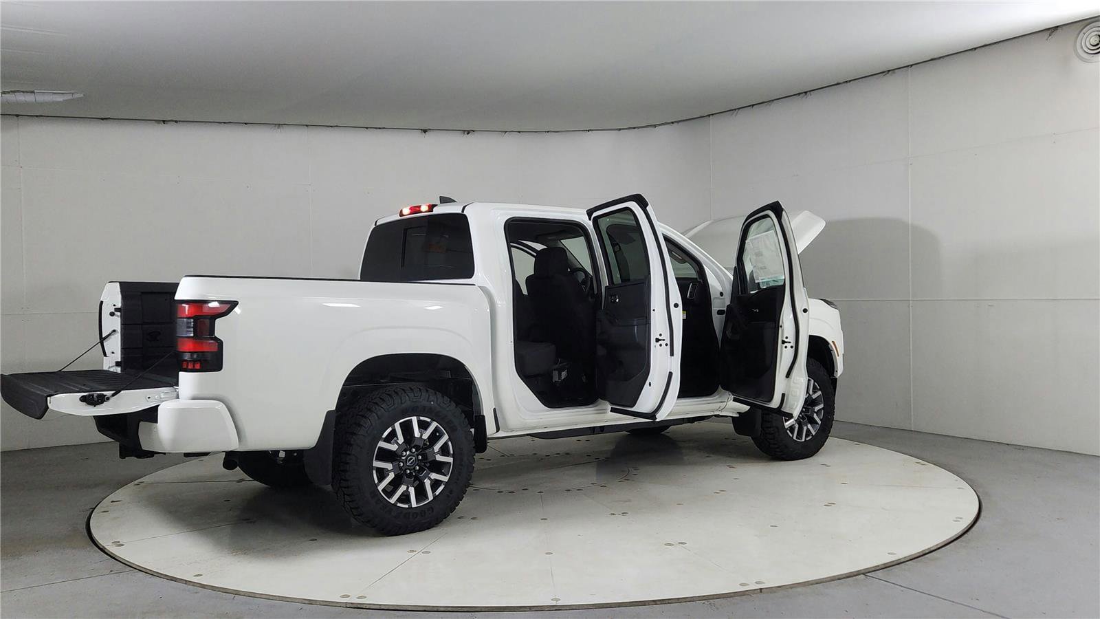 New 2026 Nissan Frontier SV w/ All-Weather Content Package image 12