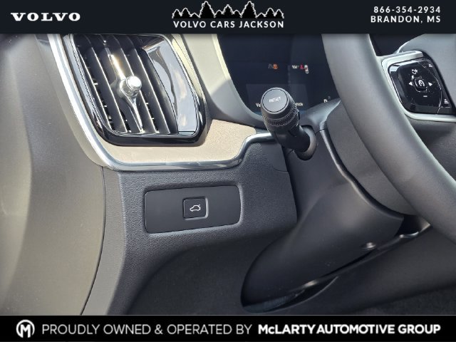 New 2026 Volvo XC60 B5 Plus w/ Protection Package Premier AWD/4WD image 17