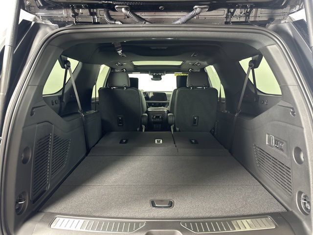 New 2026 Chevrolet Suburban Premier AWD/4WD image 24