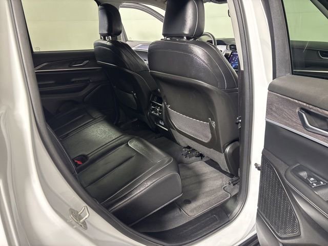 Certified 2023 Jeep Grand Cherokee Limited image 30