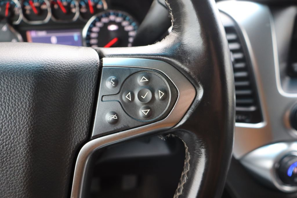 Used 2015 Chevrolet Suburban LS image 8