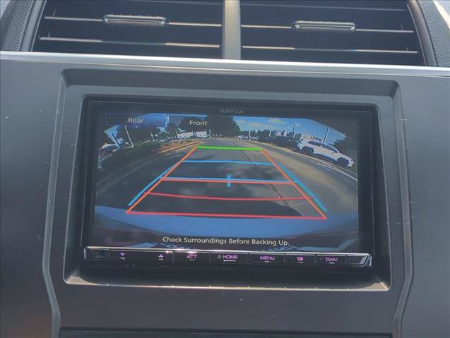 Used 2016 Toyota Camry SE FWD image 19