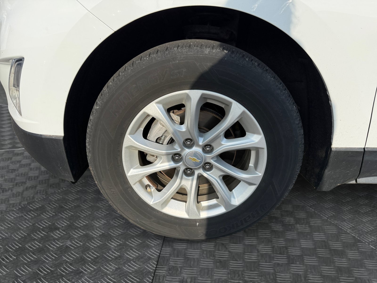 Used 2018 Chevrolet Equinox LT AWD/4WD image 24