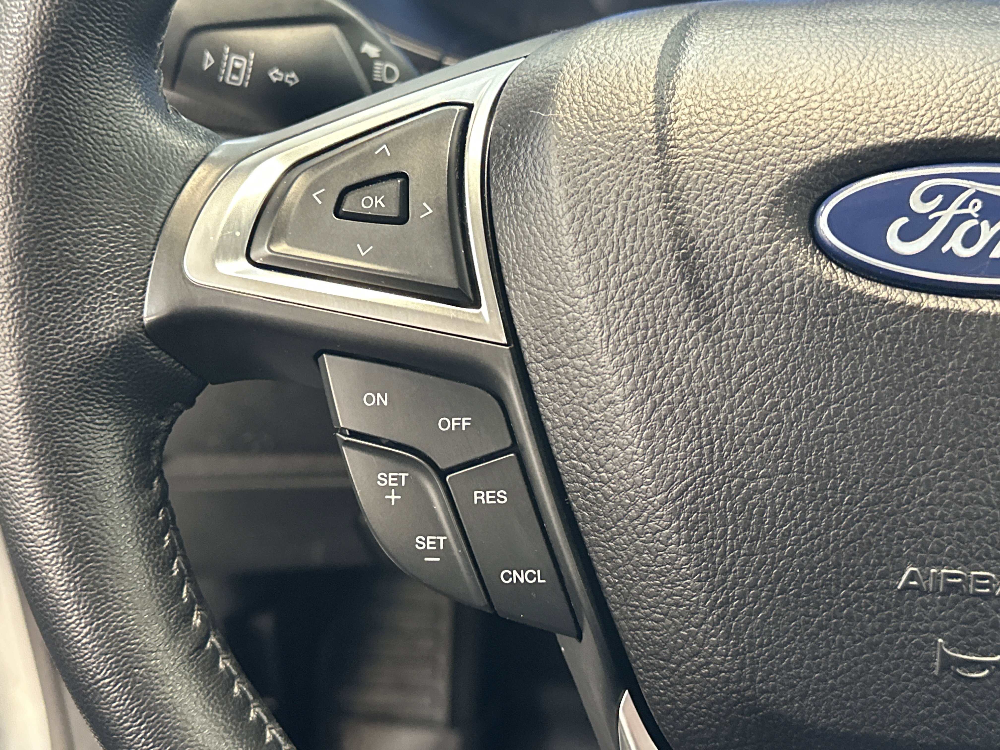 Used 2022 Ford Edge SEL w/ Convenience Package image 35