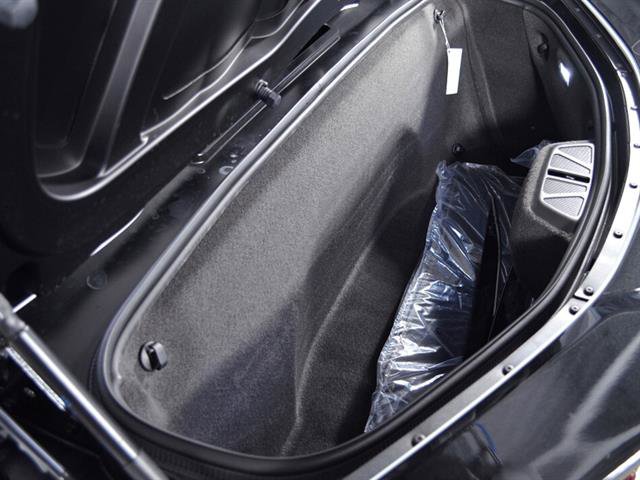 New 2025 Chevrolet Corvette E-Ray image 18