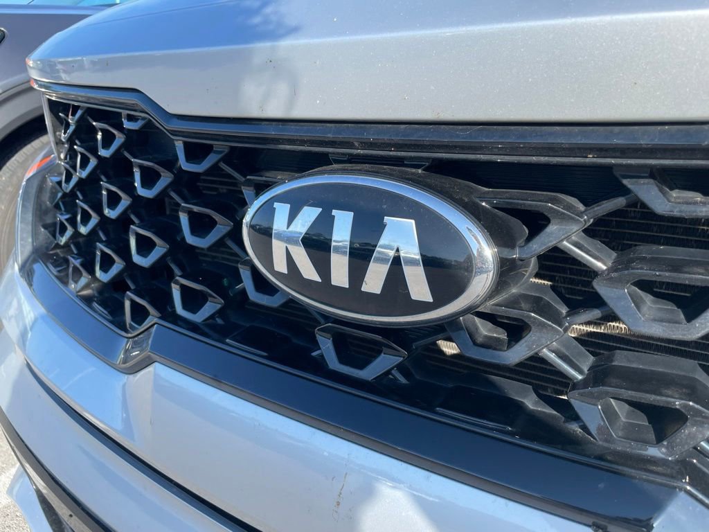 Used 2021 Kia Sorento S w/ Panoramic Sunroof Package FWD image 4