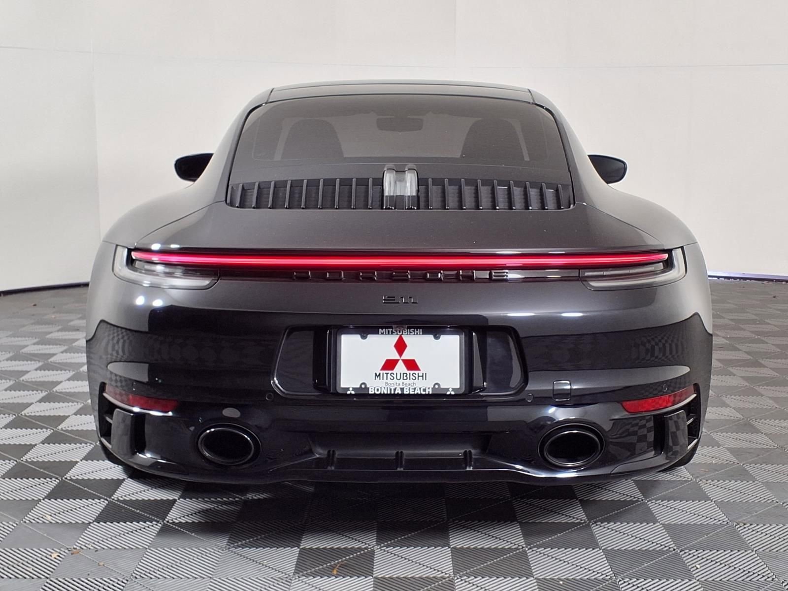 Used 2023 Porsche 911 Carrera RWD image 6