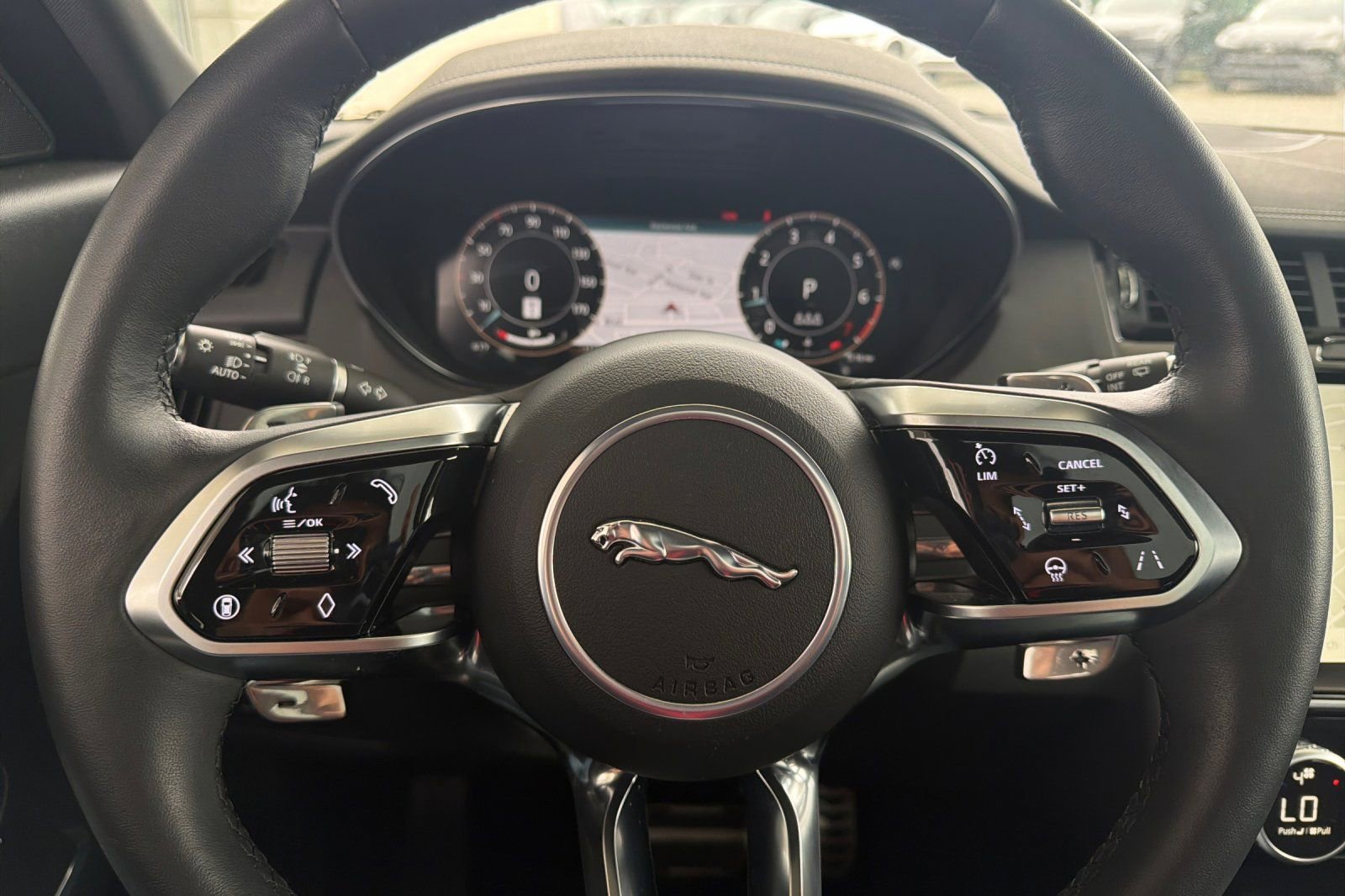 Used 2024 Jaguar E-PACE R-Dynamic SE AWD/4WD image 29