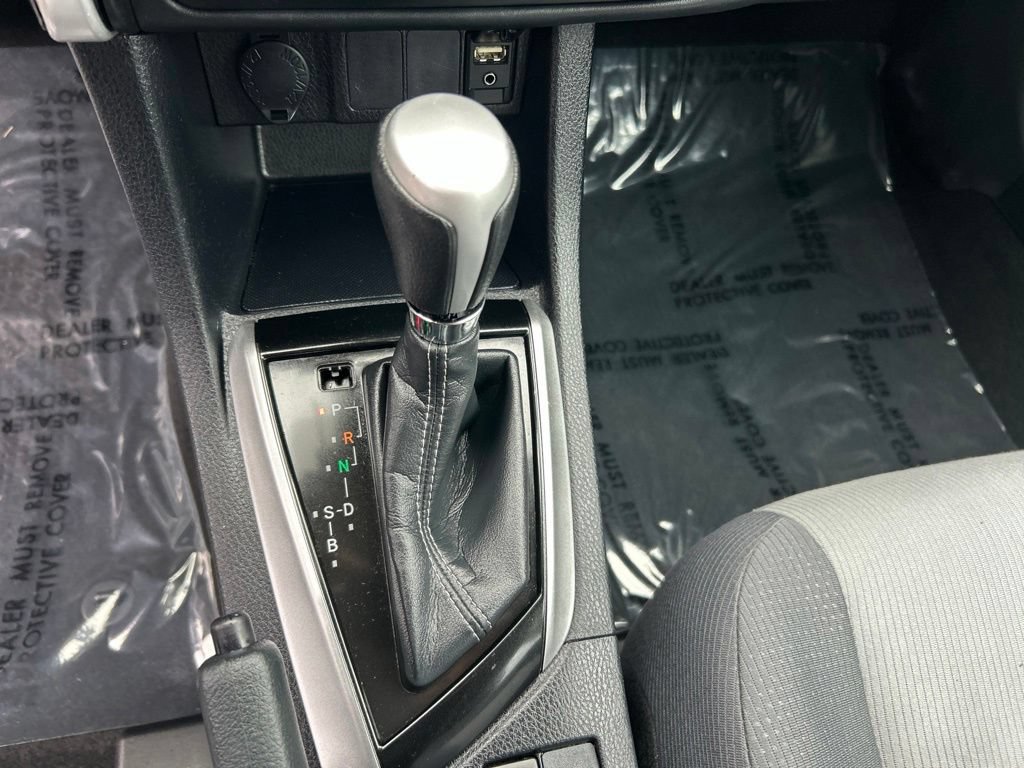 Used 2018 Toyota Corolla L FWD image 27
