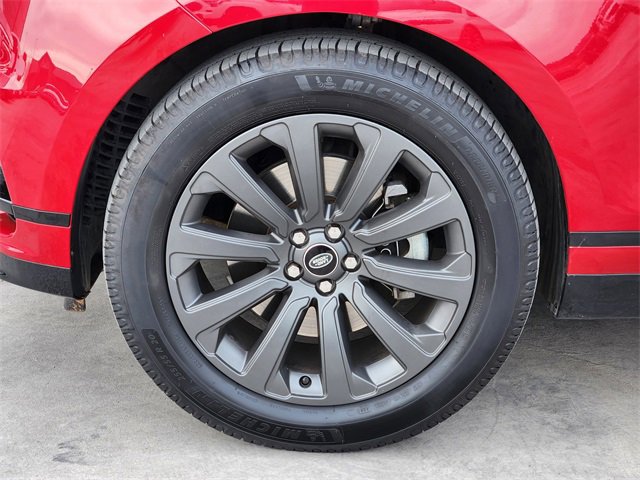 Used 2022 Land Rover Range Rover Velar R-Dynamic S image 11