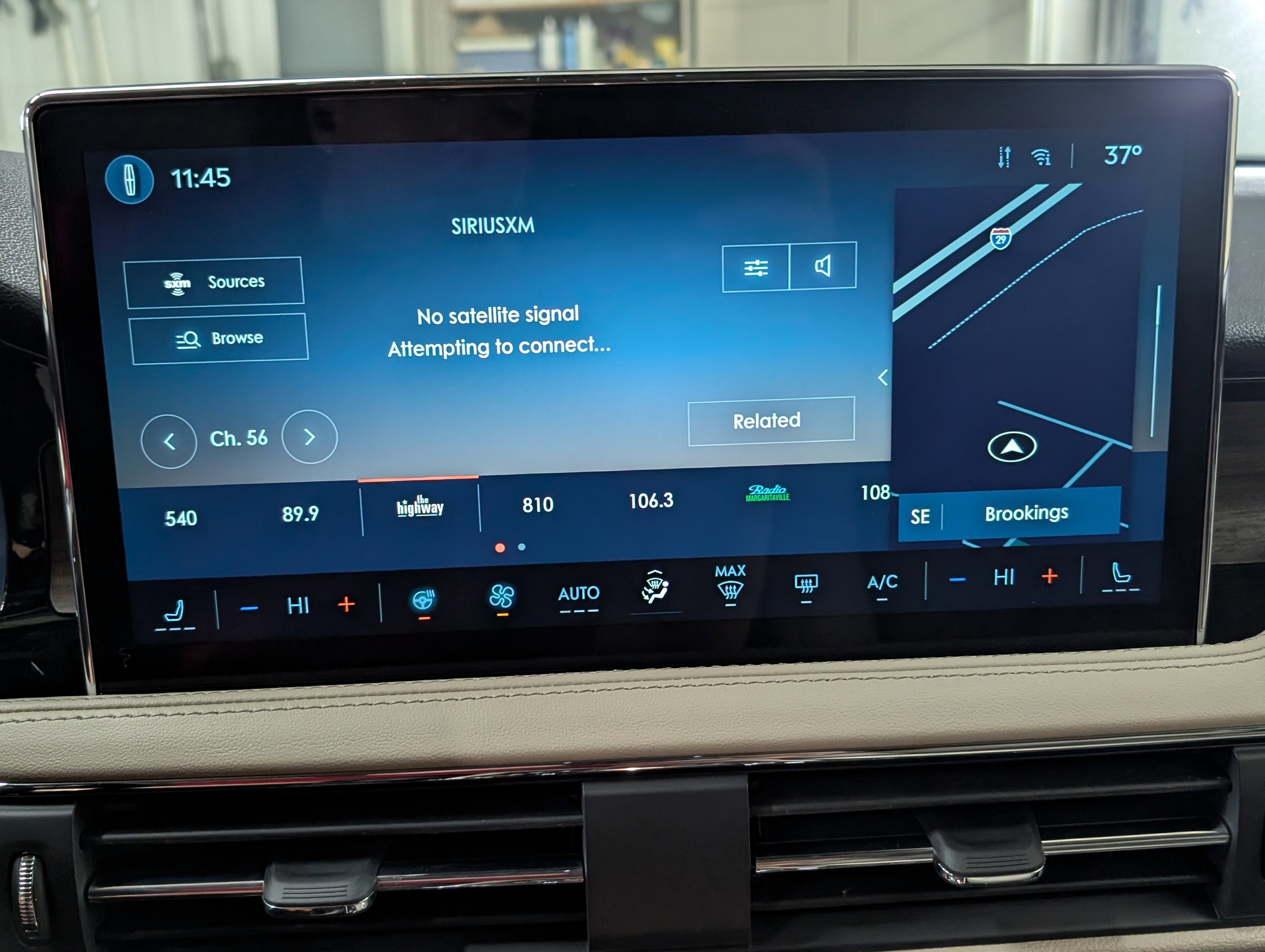 New 2026 Lincoln Corsair Reserve w/ Jet Appearance Package AWD/4WD image 24