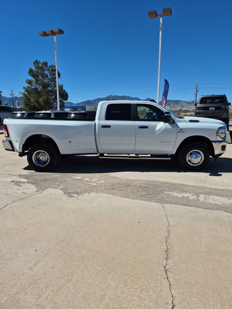 Used 2024 RAM 3500 Big Horn image 4