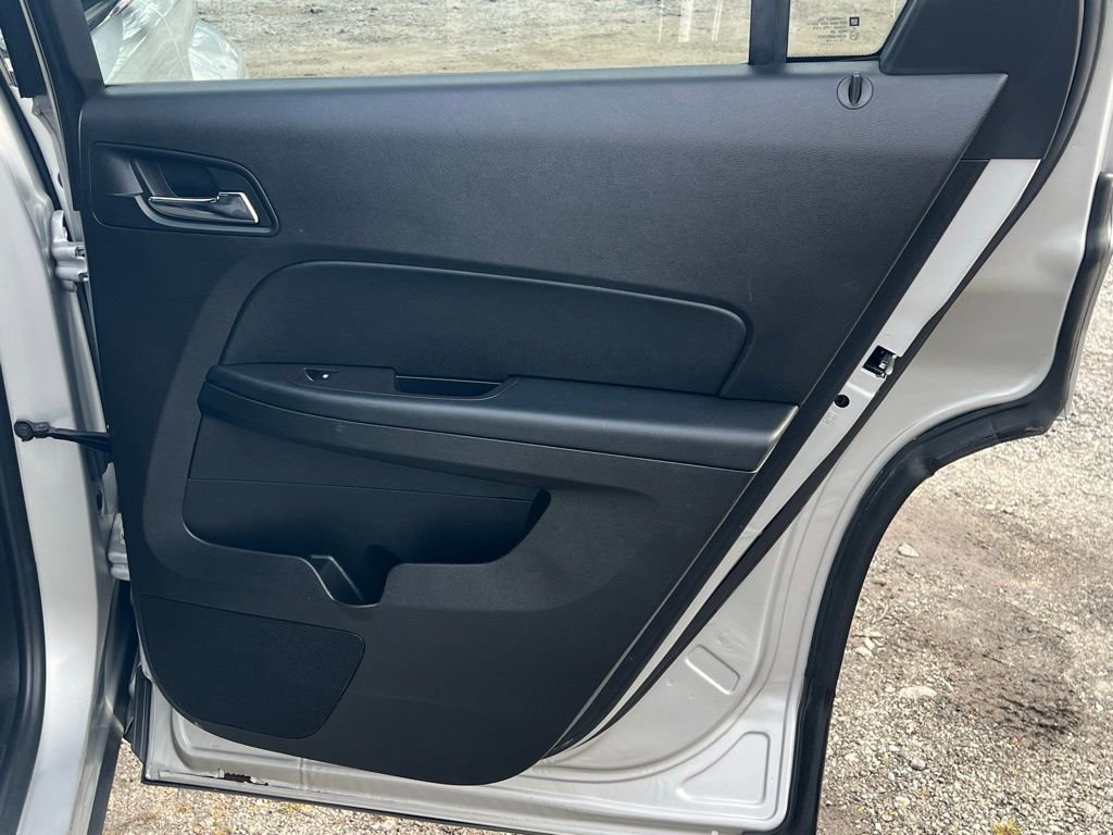 Used 2016 GMC Terrain SLE image 15