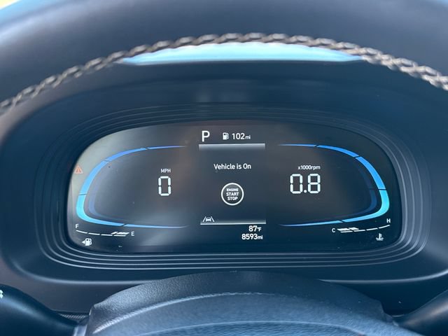 Used 2025 Hyundai Venue Limited FWD image 15