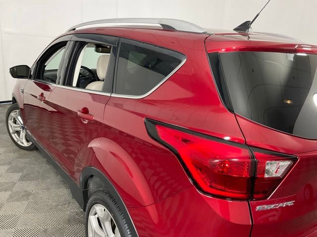 Used 2019 Ford Escape Titanium FWD image 32