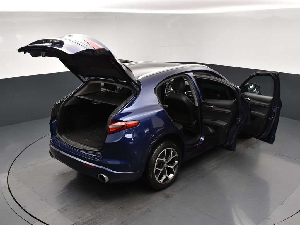 Used 2021 Alfa Romeo Stelvio Ti w/ Active Assist 2 Package TI AWD/4WD image 26