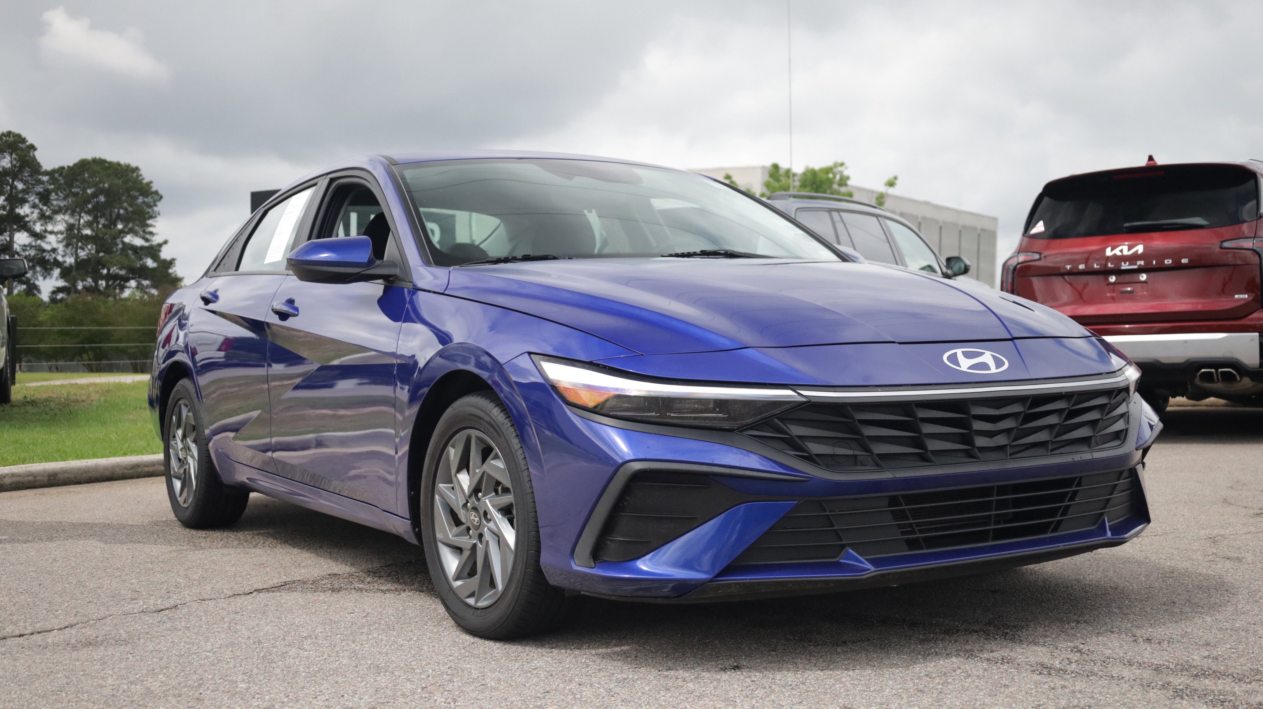 Used 2024 Hyundai Elantra SEL FWD image 7