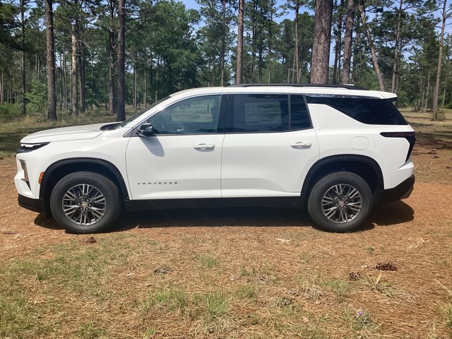 New 2026 Chevrolet Traverse LT w/ Driver Confidence Package FWD image 1