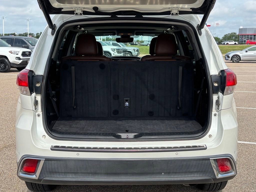 Used 2019 Toyota Highlander Limited FWD image 8