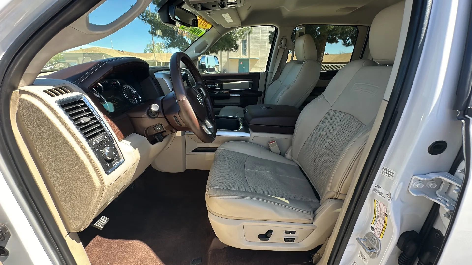 Used 2018 RAM 2500 Laramie image 12