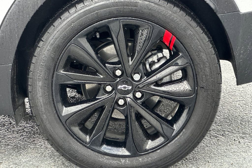 Used 2023 Chevrolet Bolt EUV LT w/ Convenience Package image 24