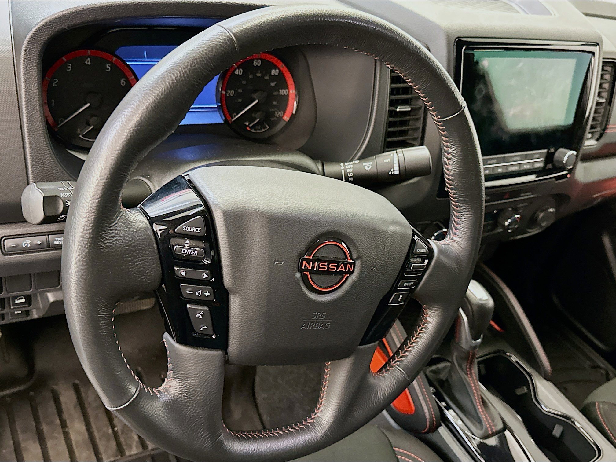 Used 2023 Nissan Frontier PRO-4X w/ Technology Package image 18