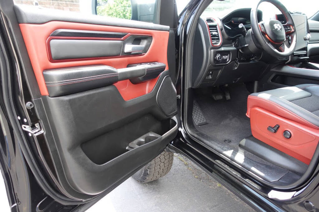 Used 2025 RAM 1500 Rebel AWD/4WD image 16
