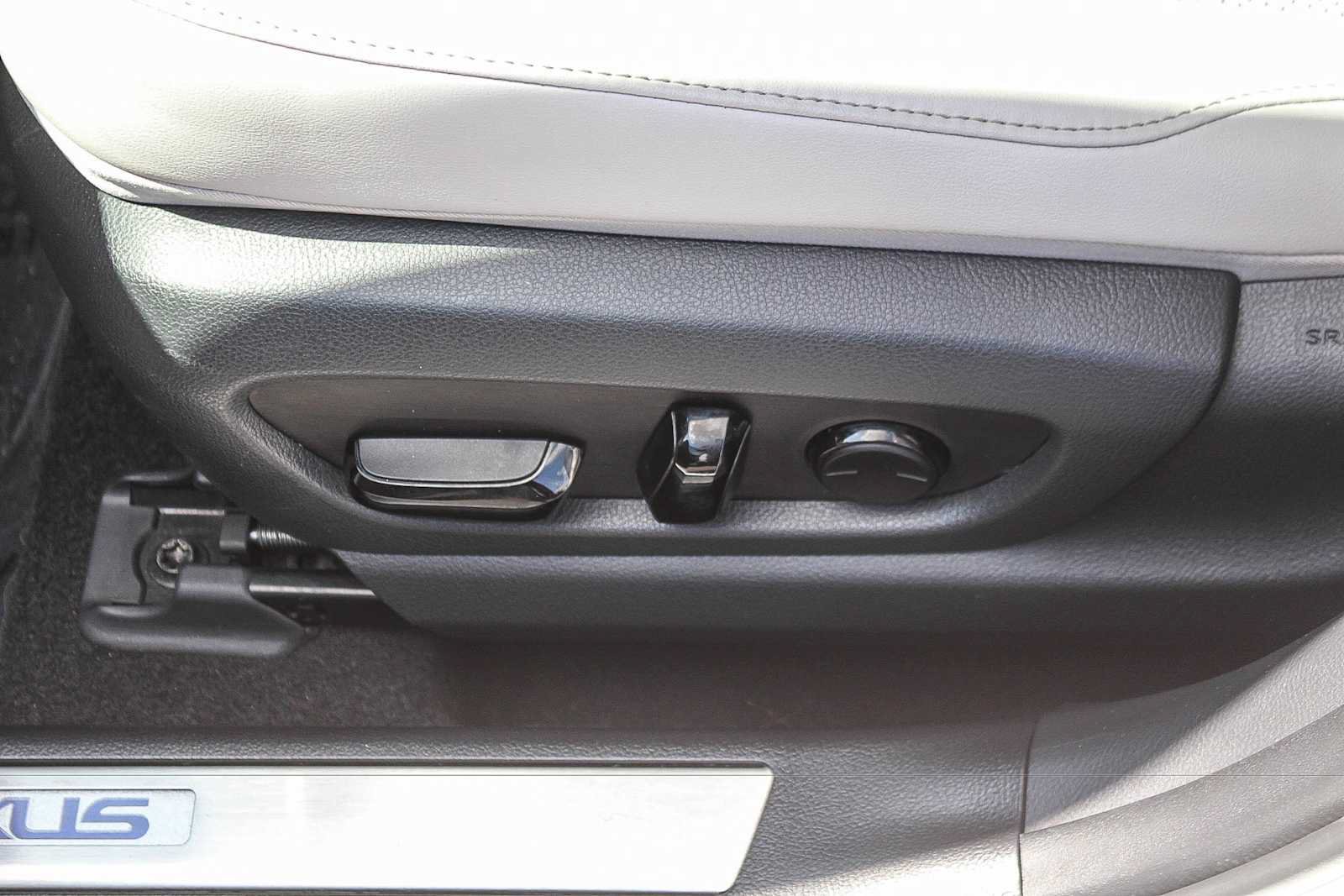 Used 2025 Lexus UX 300h FWD w/ Cold Area Package image 41
