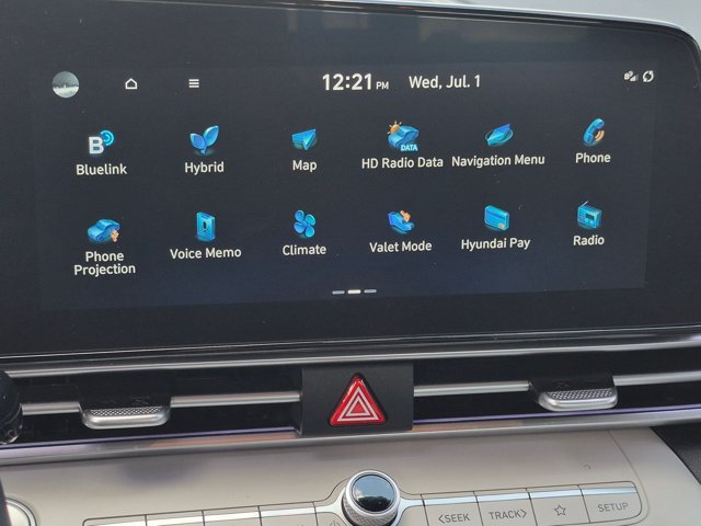 Used 2023 Hyundai Elantra Limited FWD image 11