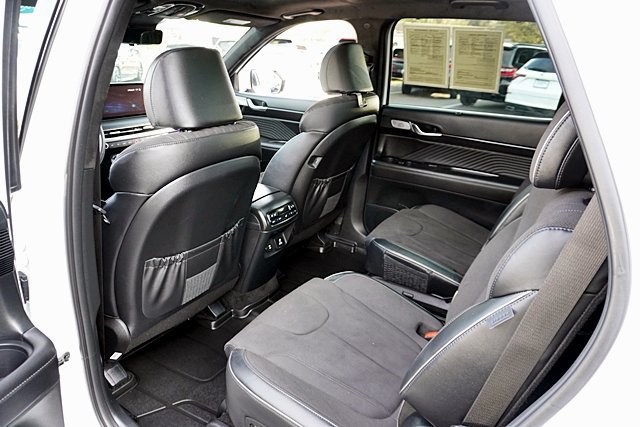 Certified 2025 Hyundai Palisade Calligraphy AWD/4WD image 29