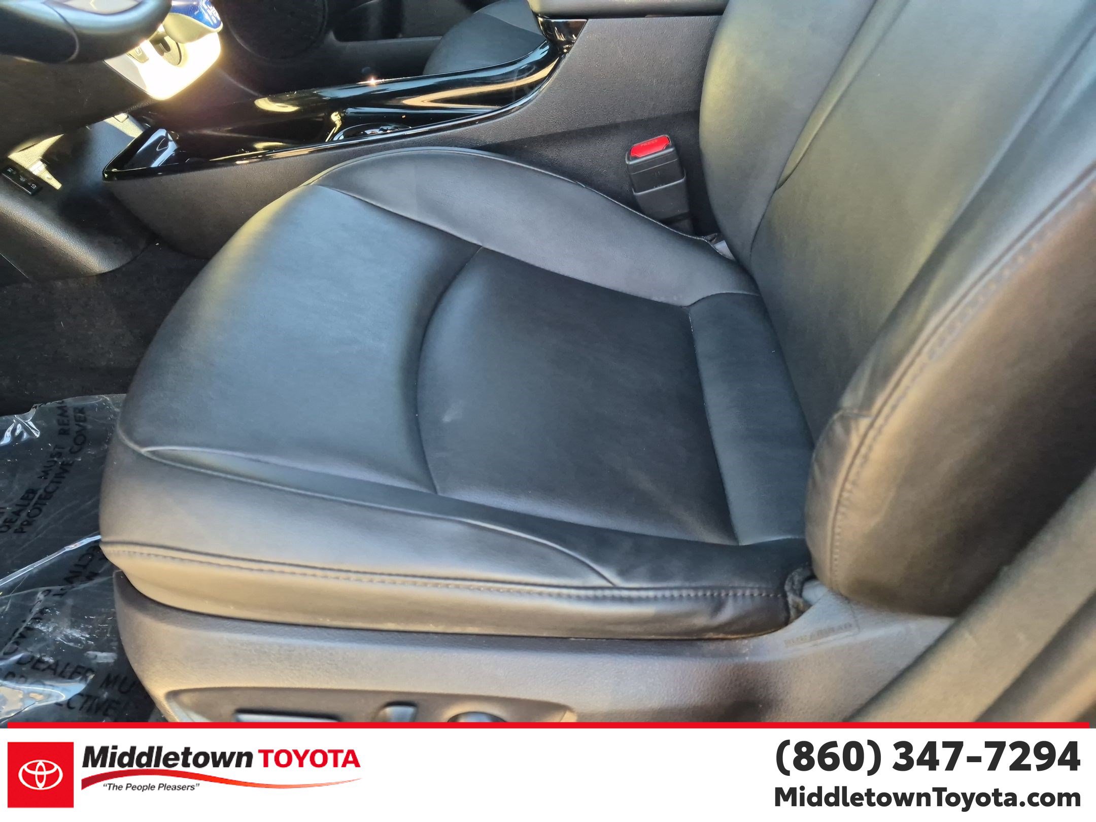 Used 2018 Toyota Prius Prime Advanced FWD image 15