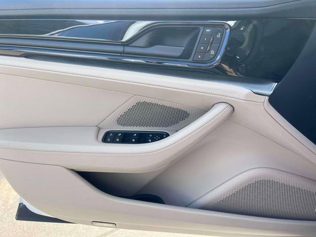 Certified 2024 Porsche Panamera 4 AWD/4WD image 33