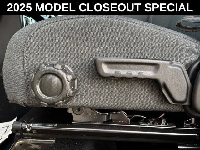 New 2025 Jeep Gladiator Sport AWD/4WD image 11