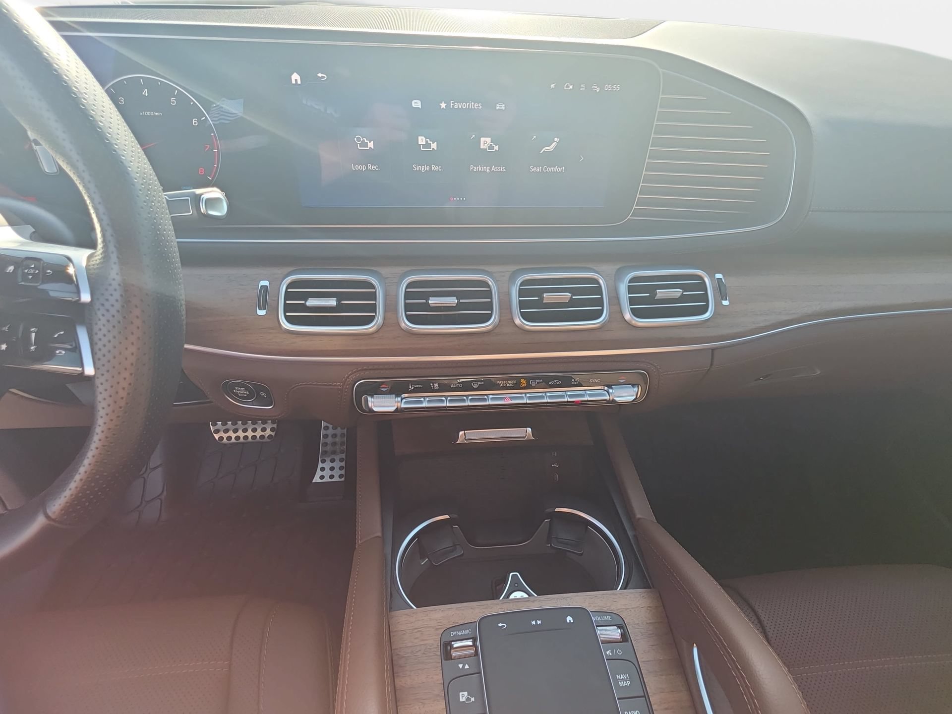 Used 2025 Mercedes-Benz GLS 580 4MATIC image 20