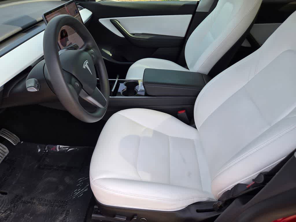 Used 2021 Tesla Model Y Long Range AWD/4WD image 17