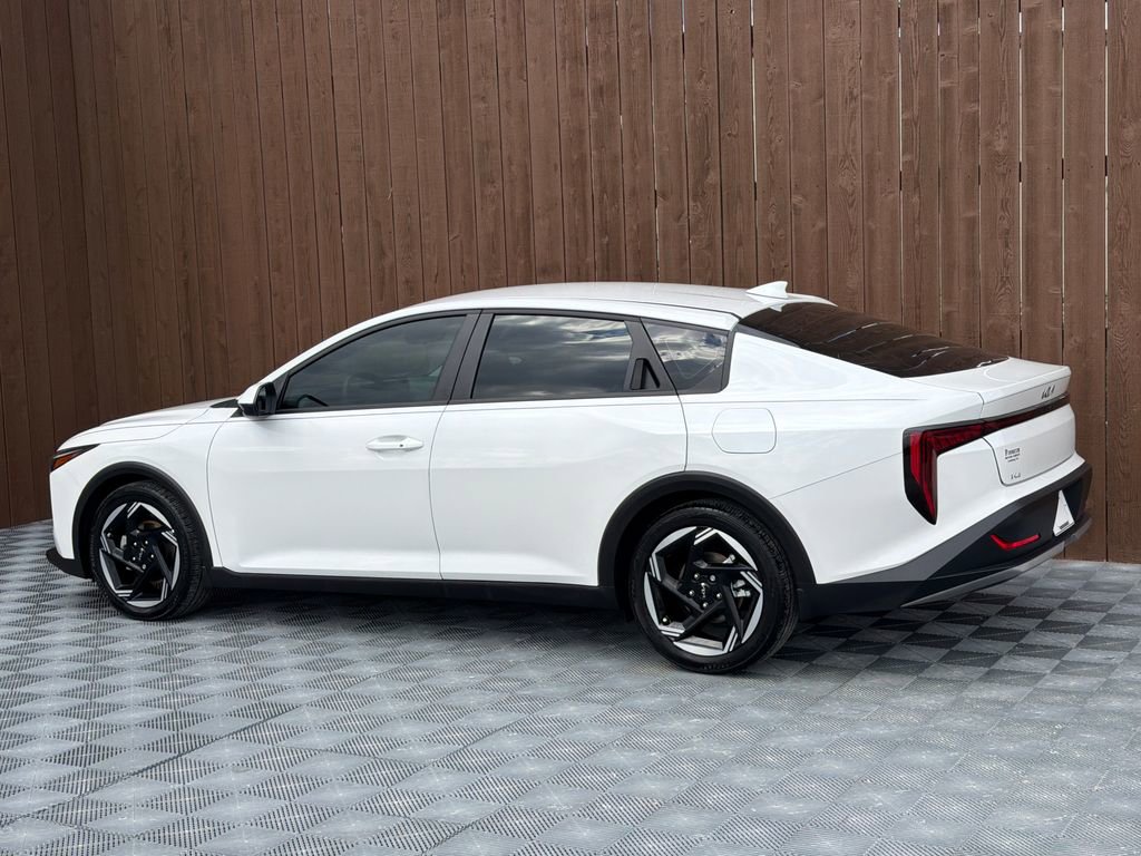 Used 2025 Kia K4 EX image 13
