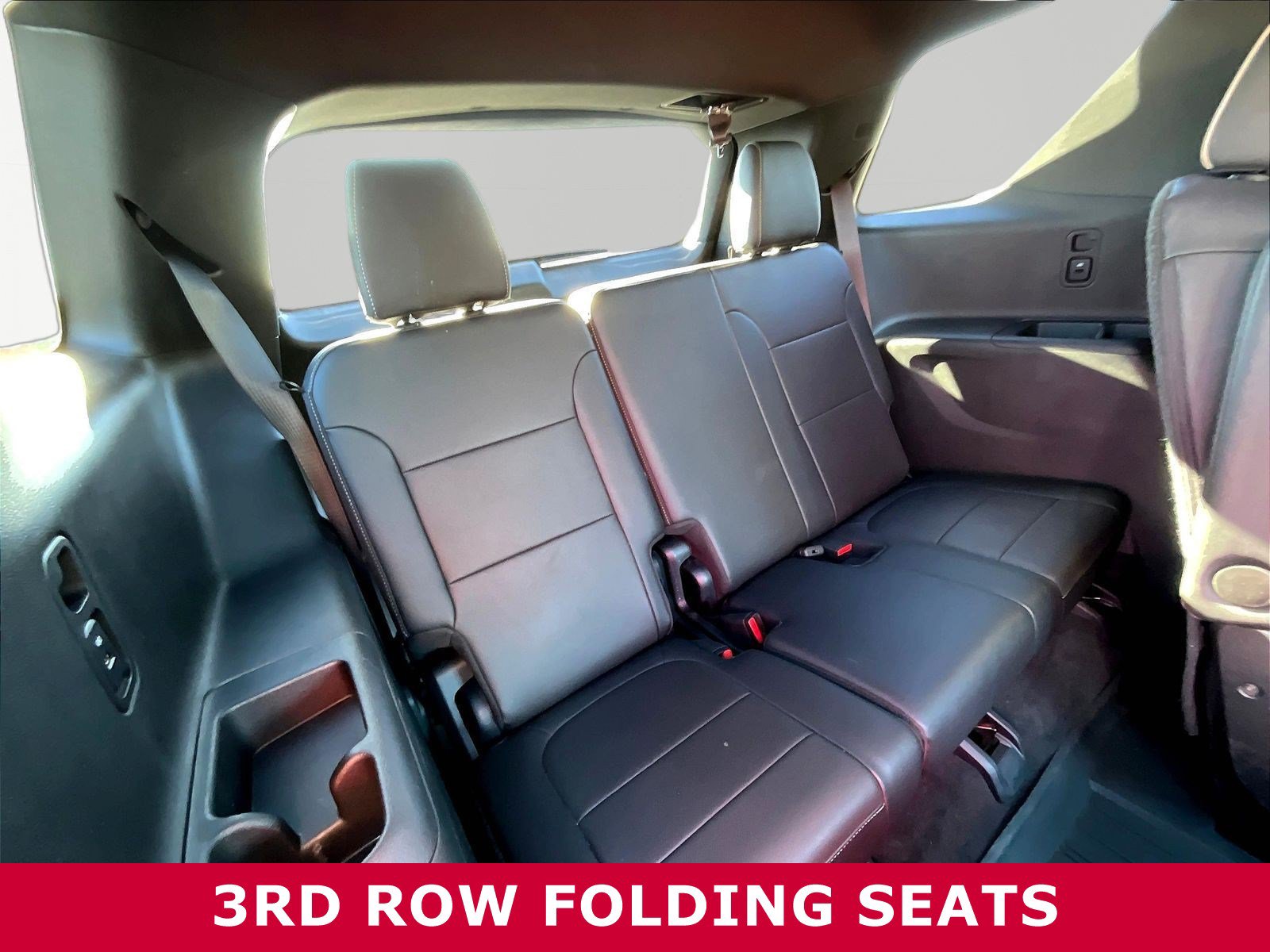 Used 2023 Chevrolet Traverse Premier w/ Redline Edition FWD image 26