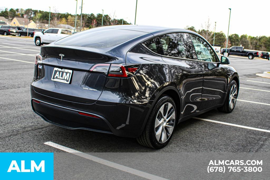 Used 2024 Tesla Model Y Long Range AWD/4WD image 6