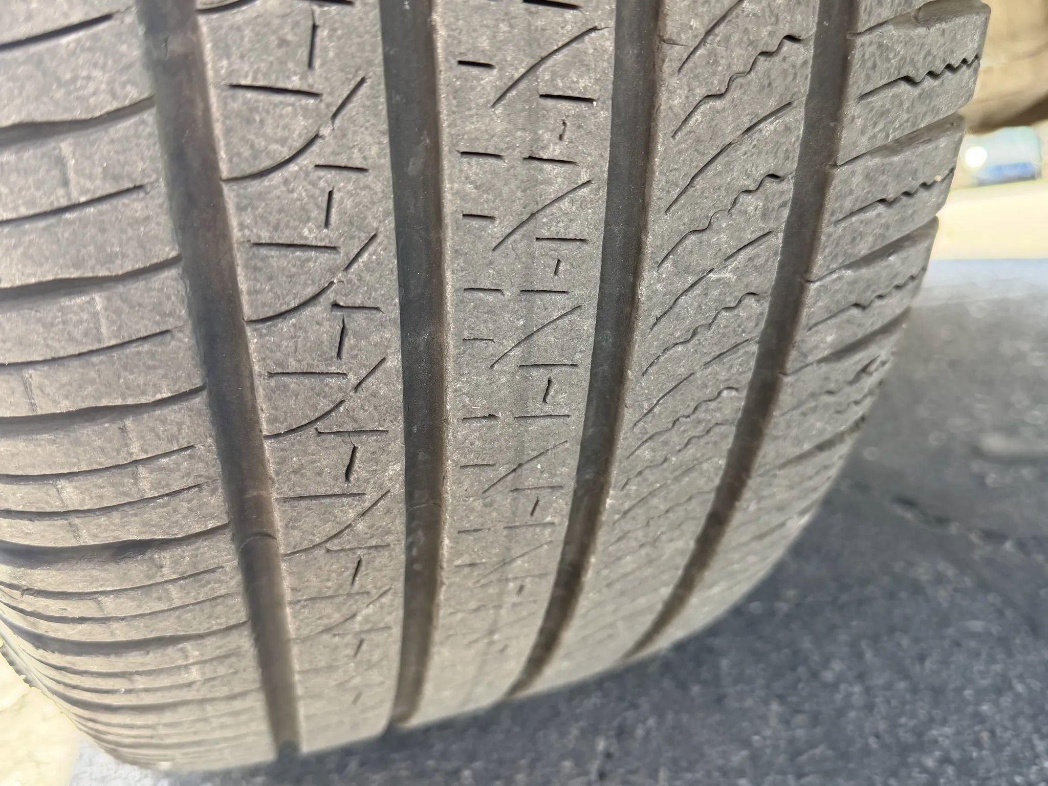 Used 2024 Land Rover Range Rover Velar S image 8